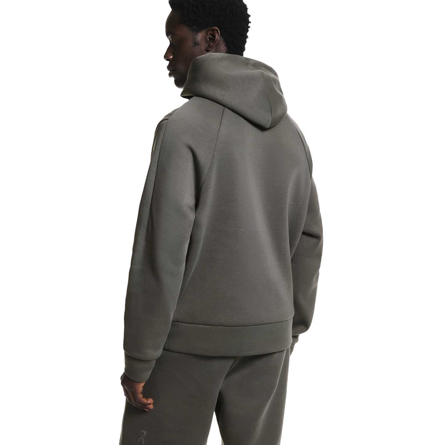 ON Cloud Focus Tech Zip Hoodie ‘Shadow’ – men’s olive grey performance zip hoodie with hood, slim athletic fit, front view worn by model