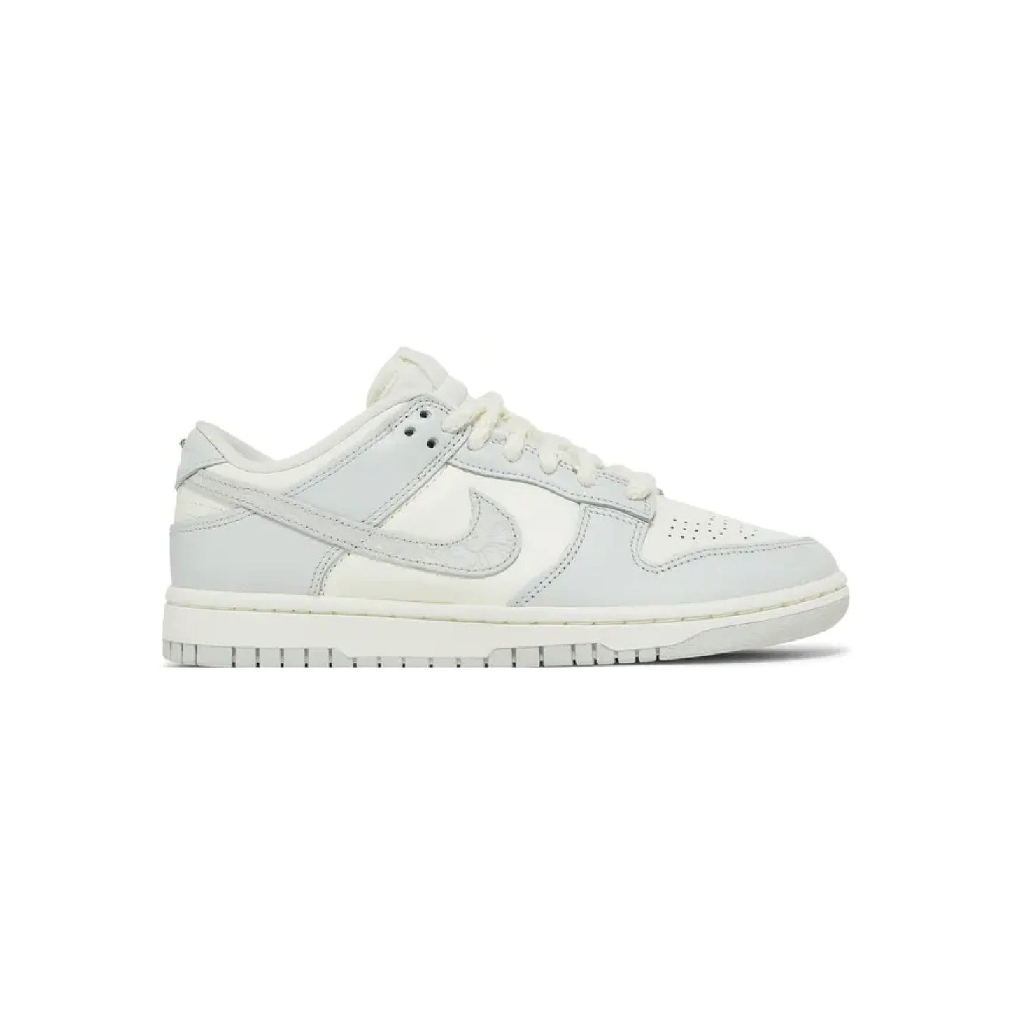 Nike Dunk Low 'Needlework' (WMNS)