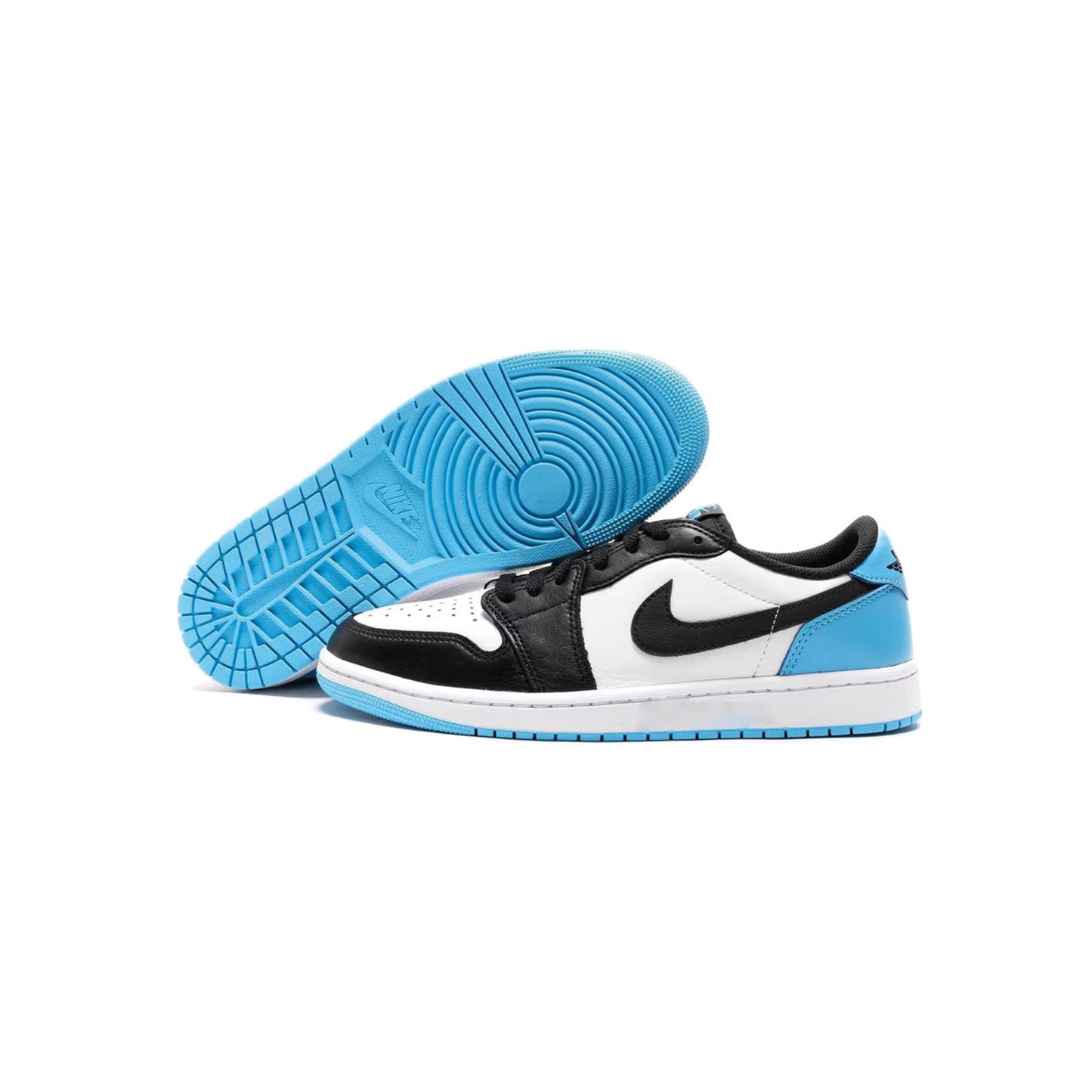Air Jordan 1 Retro Low OG 'UNC'