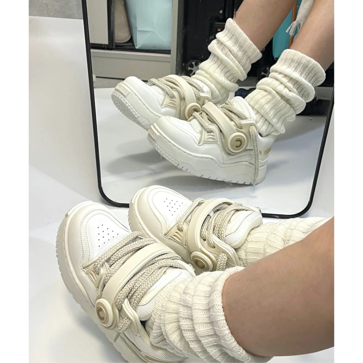 Cat & Sofa Headphone Shoes 'Cream White'
