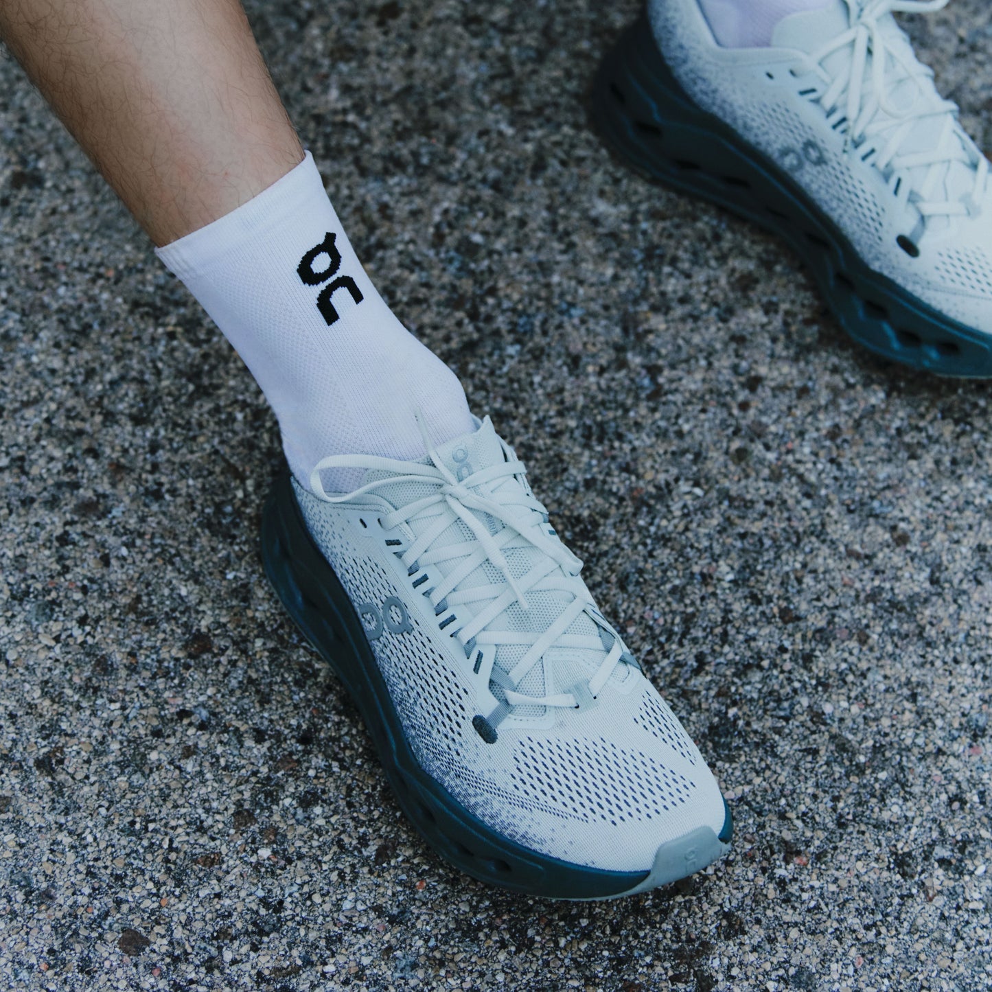 ON Cloudsurfer Max Iceberg Olive running shoe with CloudTec Phase cushioning high-stack midsole and breathable mesh upper