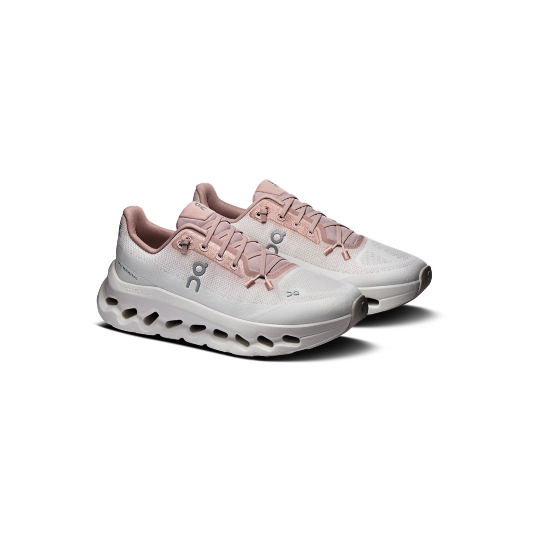 ON Cloudtilt 'Biscuit Ivory' (WMNS) - three-quarter view