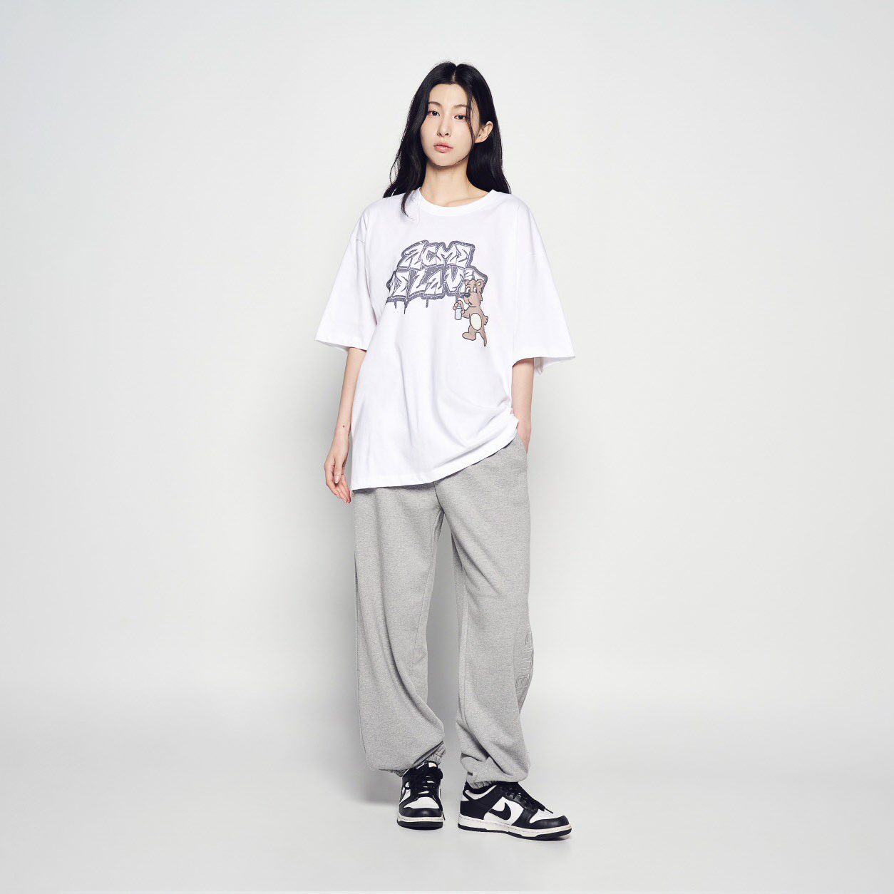 ADLV AC Bear Spray SS T-Shirt White oversized graphic tee bear print graffiti streetwear casual top
