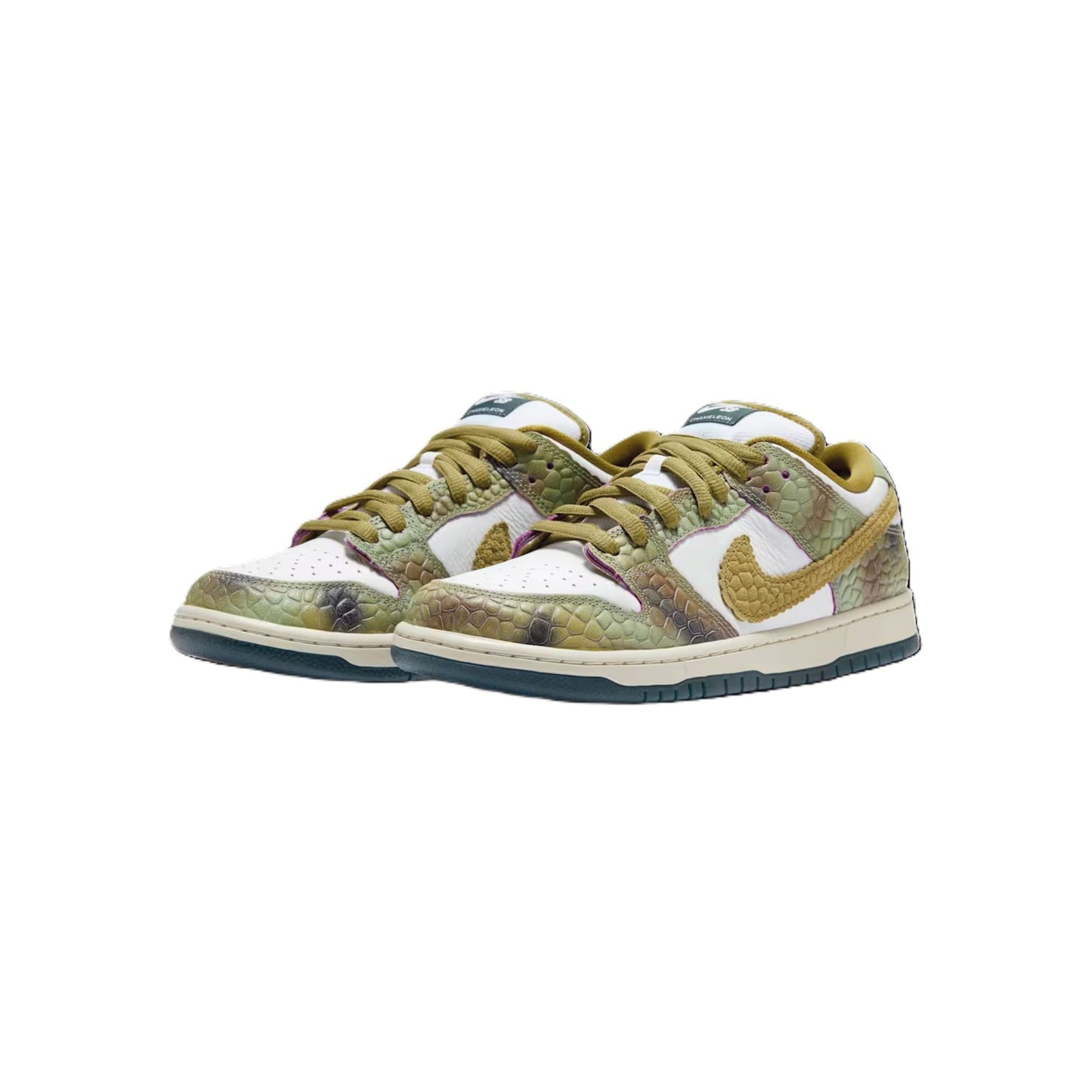Nike Dunk Low SB X Alexis Sablone 'Chameleon'