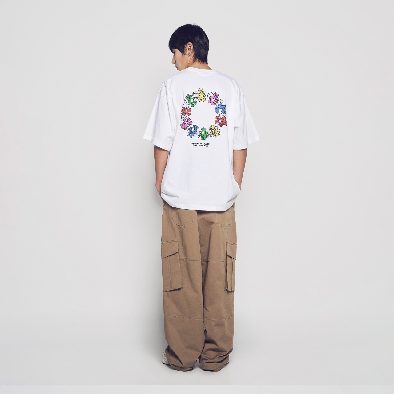 ADLV Round Walking AC Bear SS T-Shirt White oversized graphic tee colorful bear print casual streetwear top
