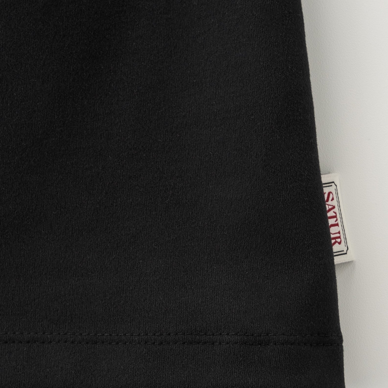 SATUR Apero Logo Solid Sleeveless Black womens sleeveless top contrast trim embroidered logo casual apparel