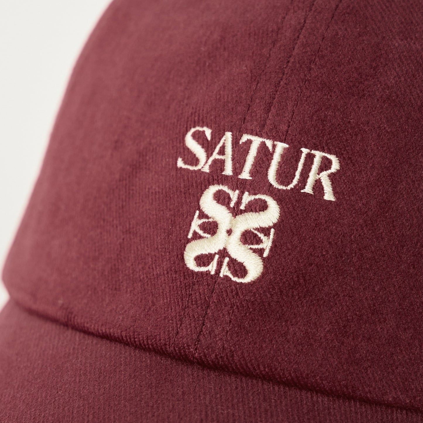 SATUR Loren Classic Ball Cap Burgundy cotton baseball cap embroidered logo curved brim casual headwear