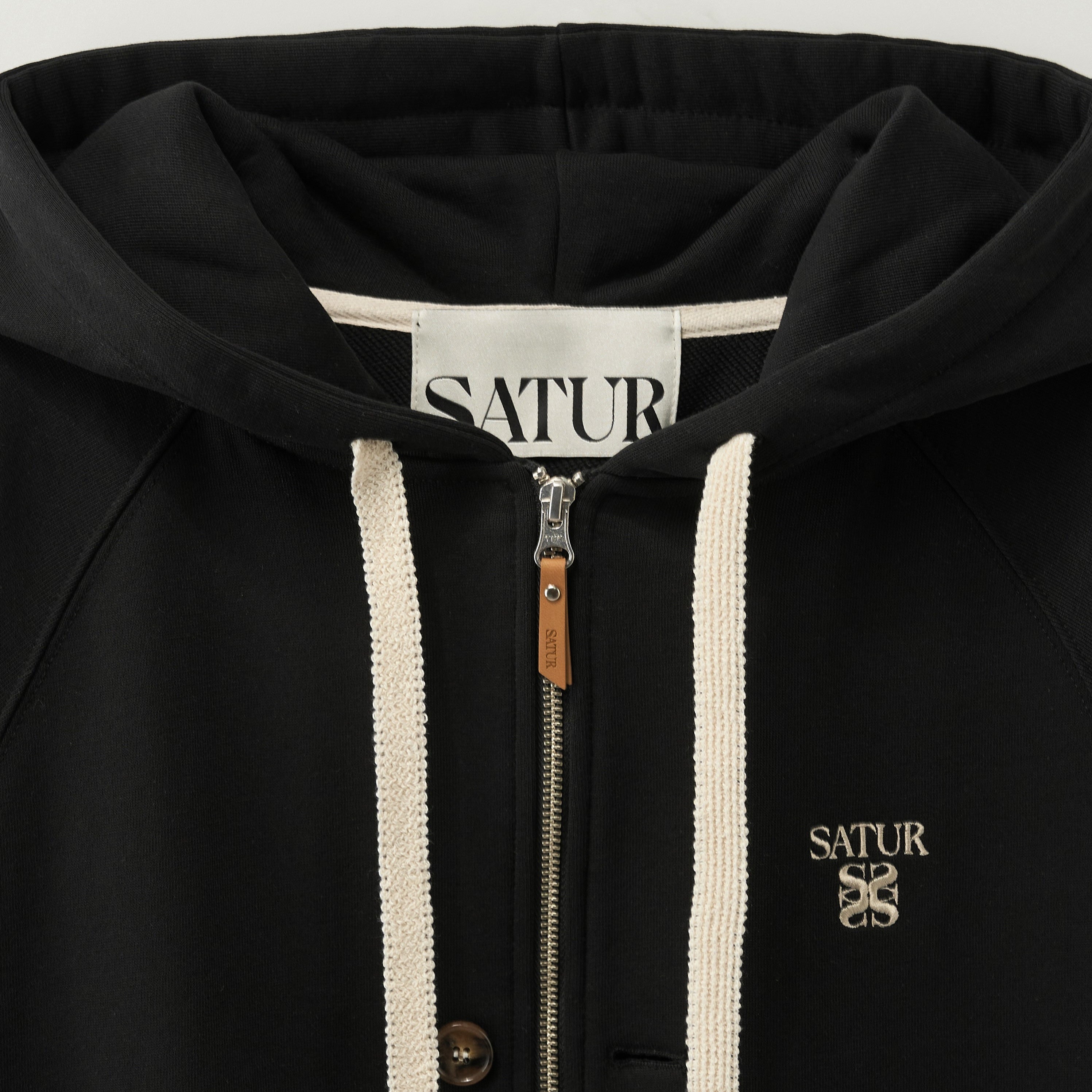 SATUR Loren Small Logo Hood Zip-Up 'Black' - SneakSurf Singapore
