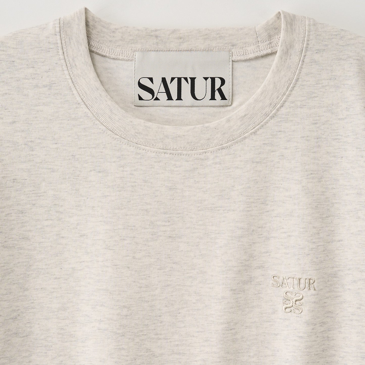 SATUR Loren Classic Logo Half T-Shirt Oatmeal oversized tee minimalist embroidered logo casual