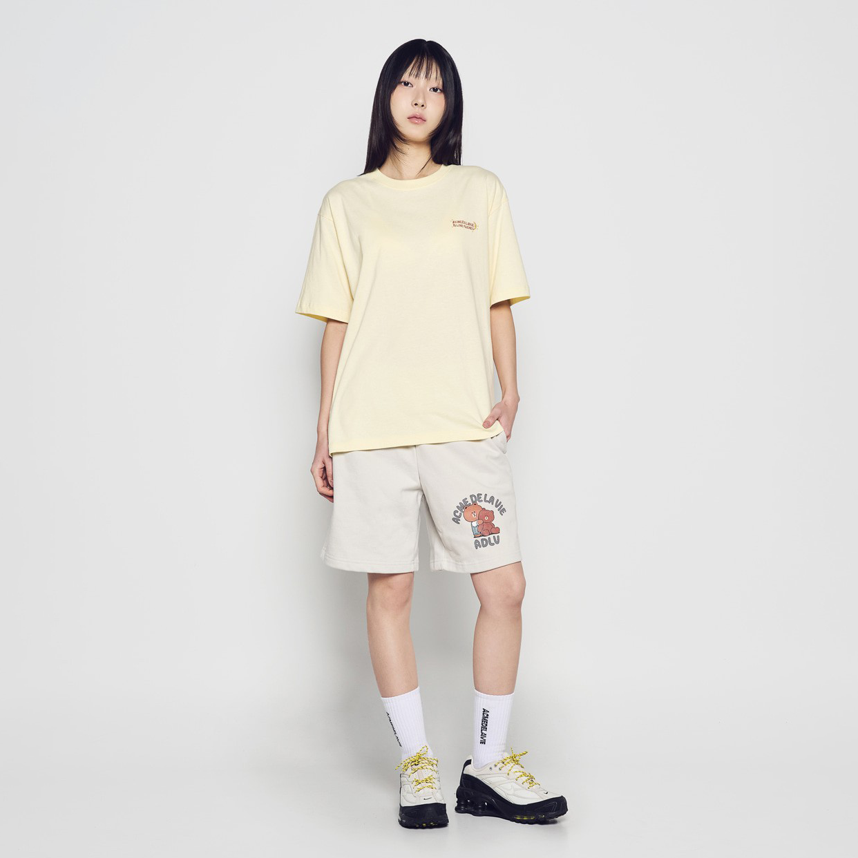 ADLV Sleeping Line Friends SS T-Shirt Light Yellow oversized graphic tee Line Friends print casual streetwear top