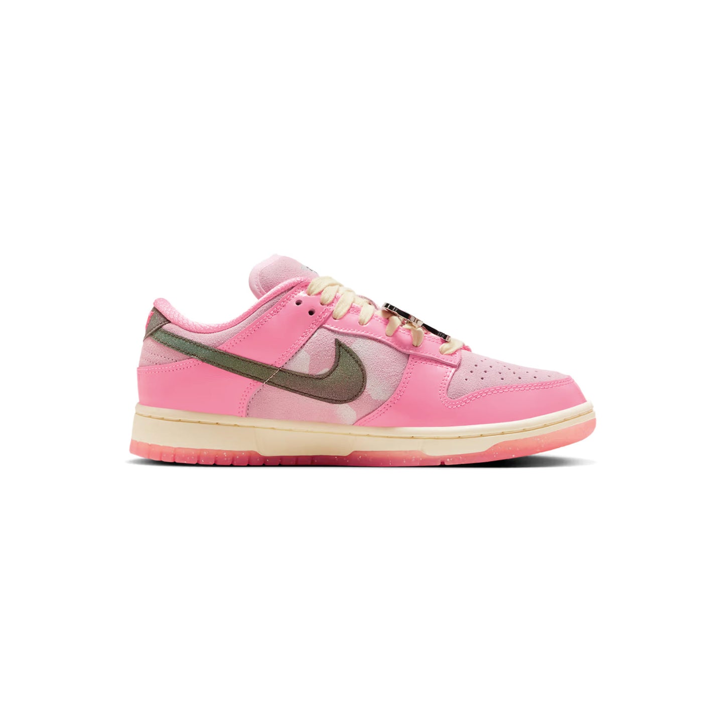 Nike Dunk Low 'Barbie'