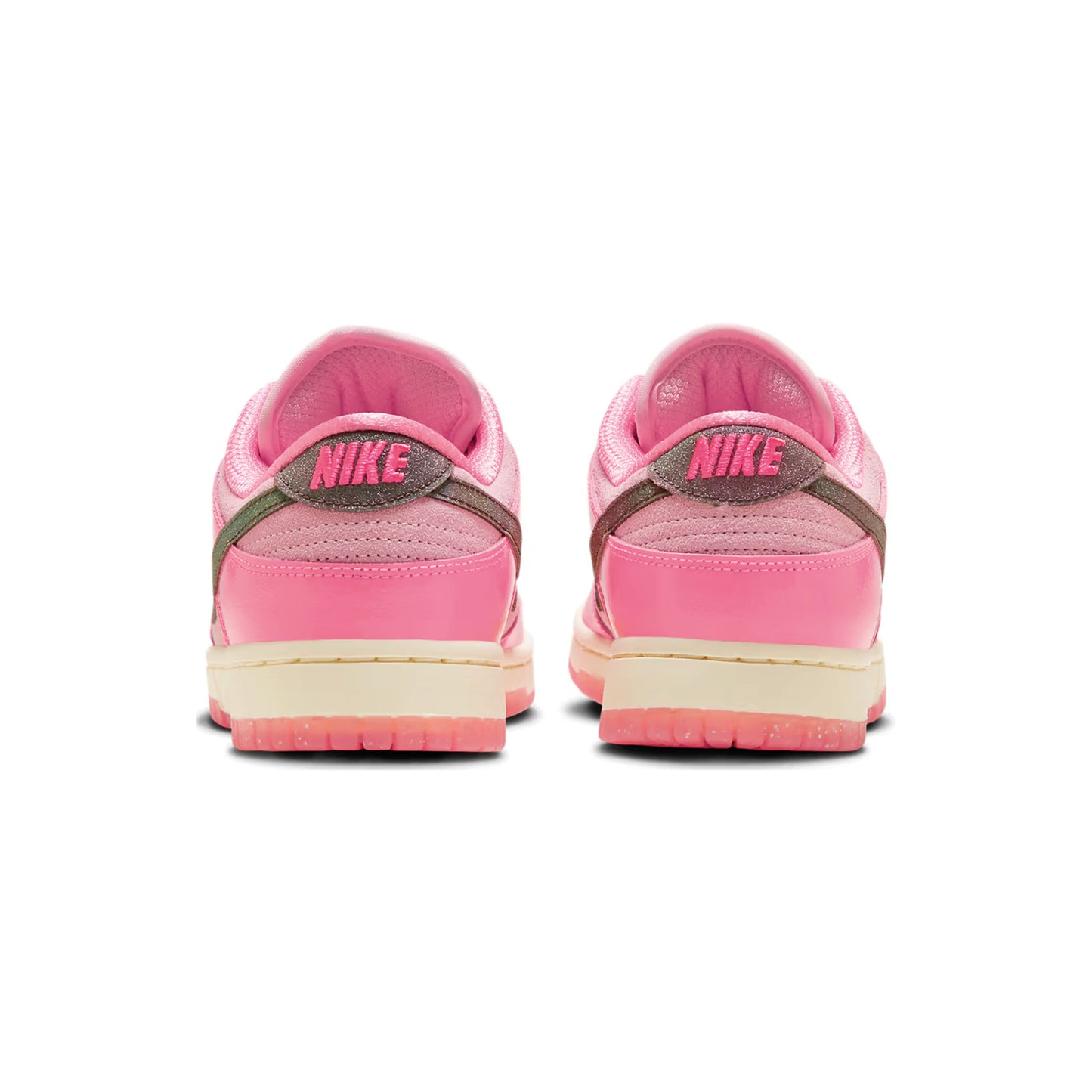 Nike Dunk Low 'Barbie'