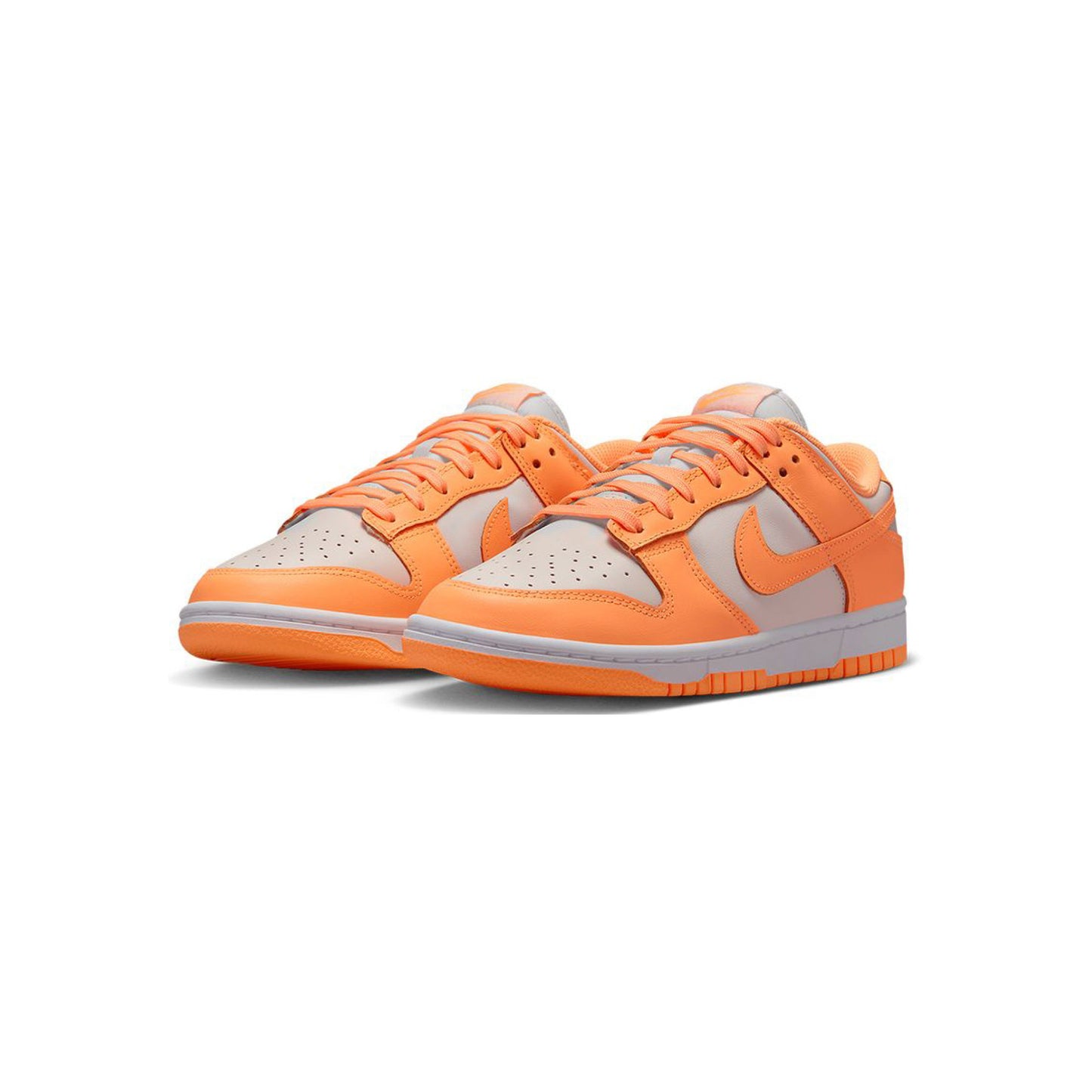 Nike Dunk Low 'Peach Cream' (WMNS)