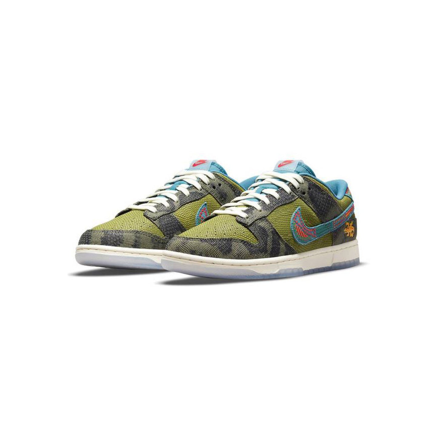 Nike Dunk Low 'Siempre Familia'
